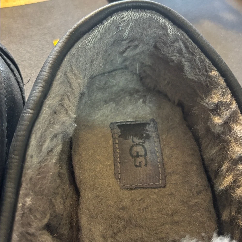 Ugg Men's Black Leather Loafers